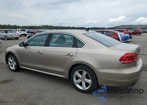 2015 Volkswagen Passat S из США, поврежденный, VIN 1VWAT7A35FC110544